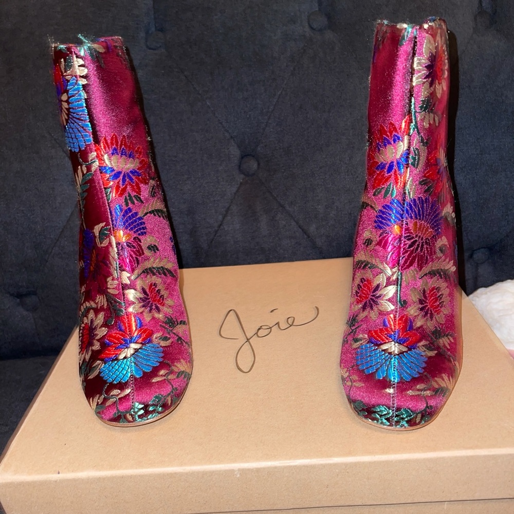 Joie - Picture 2 of 5